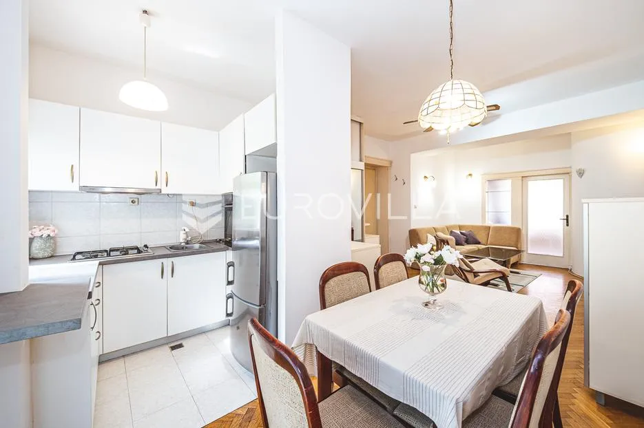 zagreb, centar, uređen trosoban stan površine 57 m² - slika 7