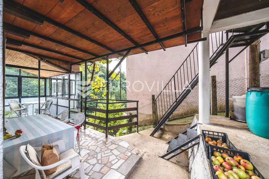 zagreb, fraterščica, kuća sa tri stana brp 342 m2 - slika 22