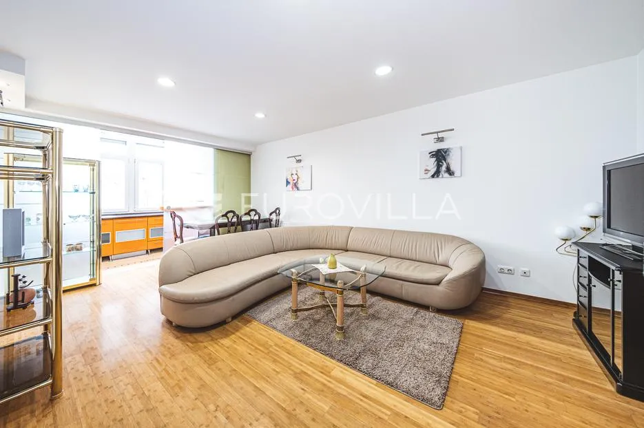 Zagreb, Sigečica, trosobni stan 72 m²