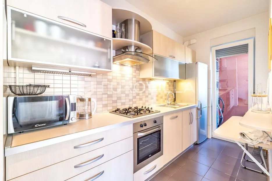 zagreb, maksimir, moderno uređen dvosoban stan s garažom neto površine 74 m² - slika 4
