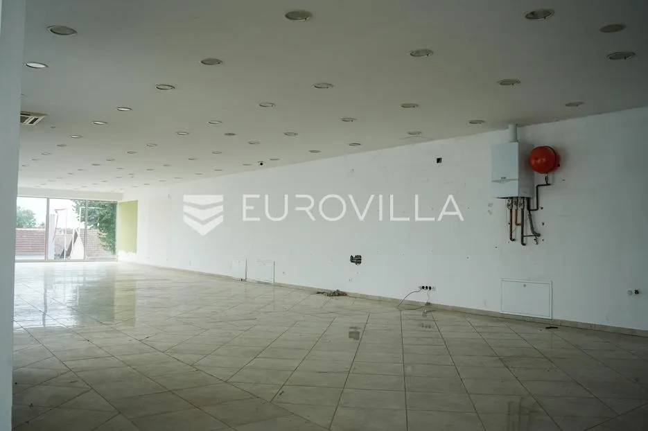 vinkovci, radićev blok, poslovni prostor 459 m² - slika 12
