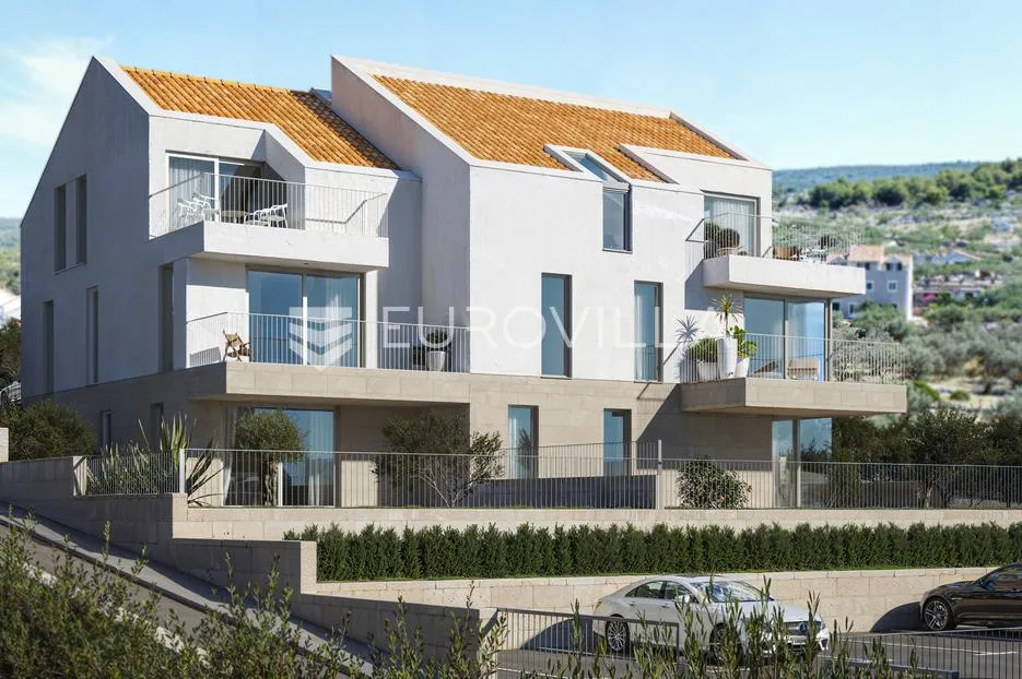 Brač, Supetar, jednosoban stan u prizemlju s vrtom