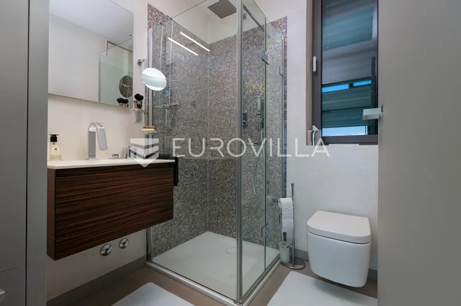 opatija, oprić, ekskluzivna vila 375 m² s panormaskim pogledom, bazenom i saunom - slika 36