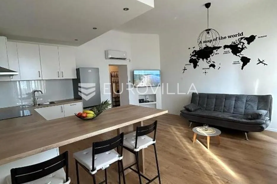 rijeka, banderovo, adaptirean i novonamješten stan 51, 52 m² - slika 2