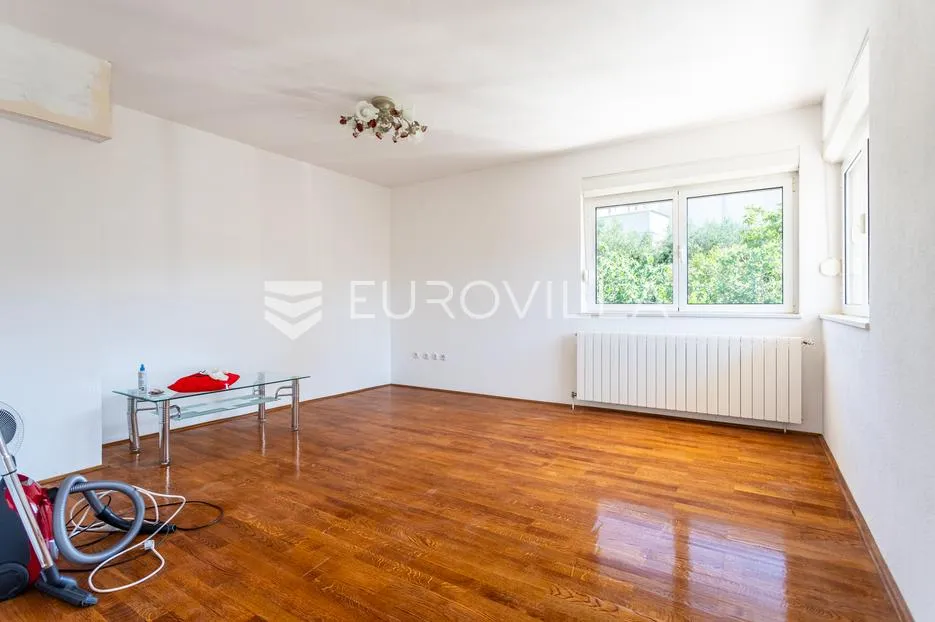 split, kamen, samostojeća kuća ukupne bruto površine 492 m² - slika 26