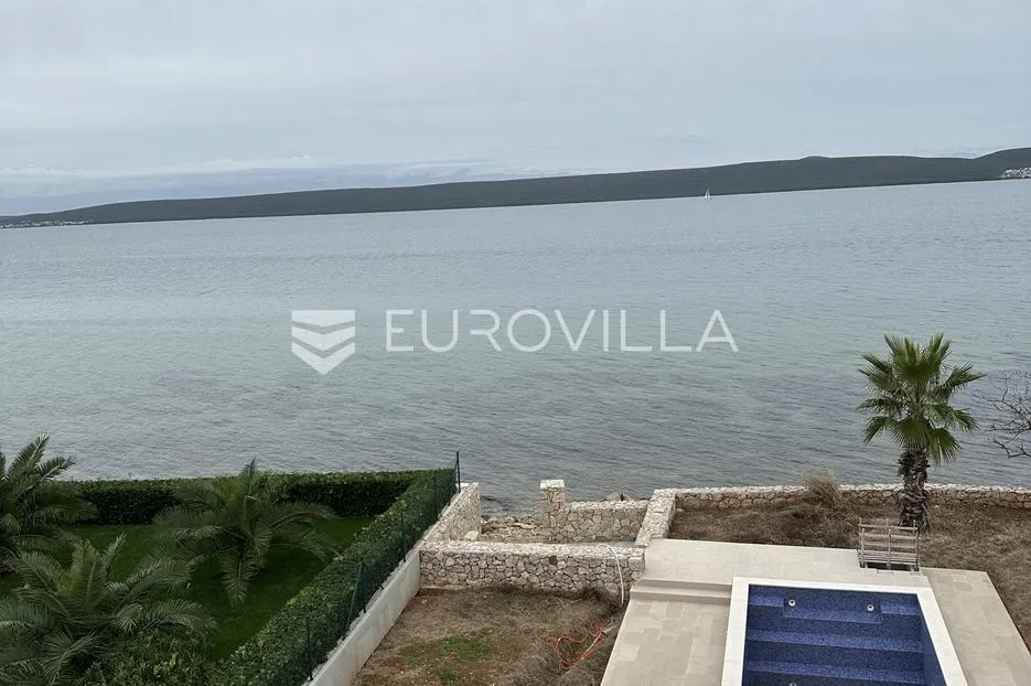 otok pašman, dobropoljana, klasična kamena vila u prvom redu do mora - slika 26