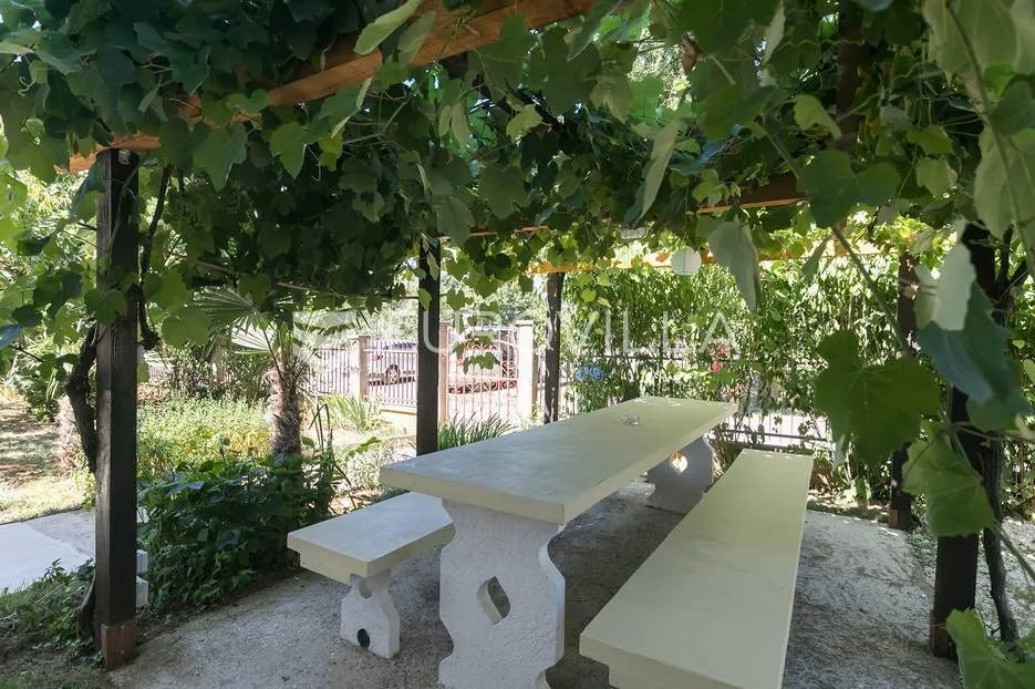 istra, antonci, predivna kuća s 3 stana sa bazenom i pogledom na more - slika 27