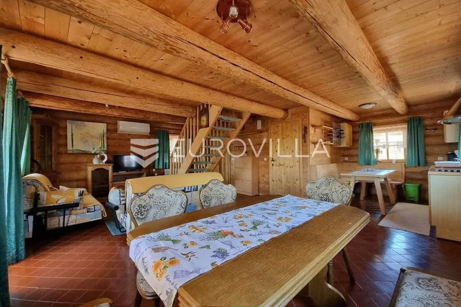 istra, kaštelir, šarmantna drvena kuća 117m2 s pogledom na more - slika 5