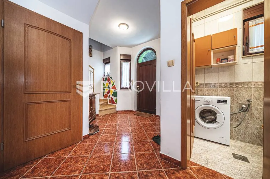 zagreb, botinec, prekrasna kuća 400m2 na zemljištu 2600m2 - slika 7
