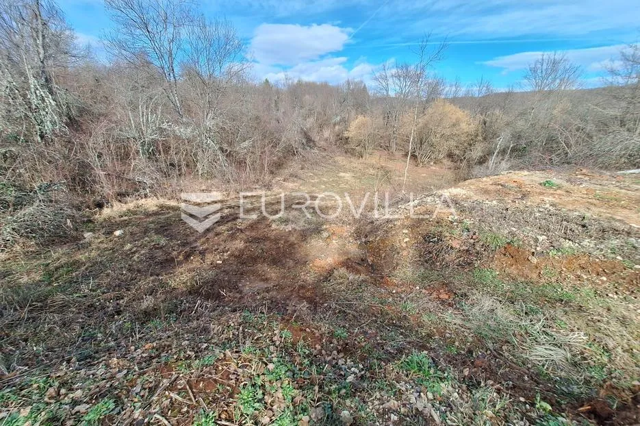 slunj, donji lađevac, građevinsko zemljište 2946 m², odlična lokacija - slika 3