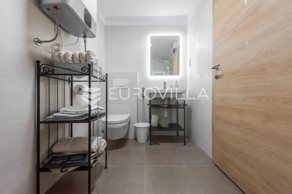 istra, umag, autentična istarska kamena kuća 260 m², okružena zelenilom, 1349 m² okućnice - slika 35