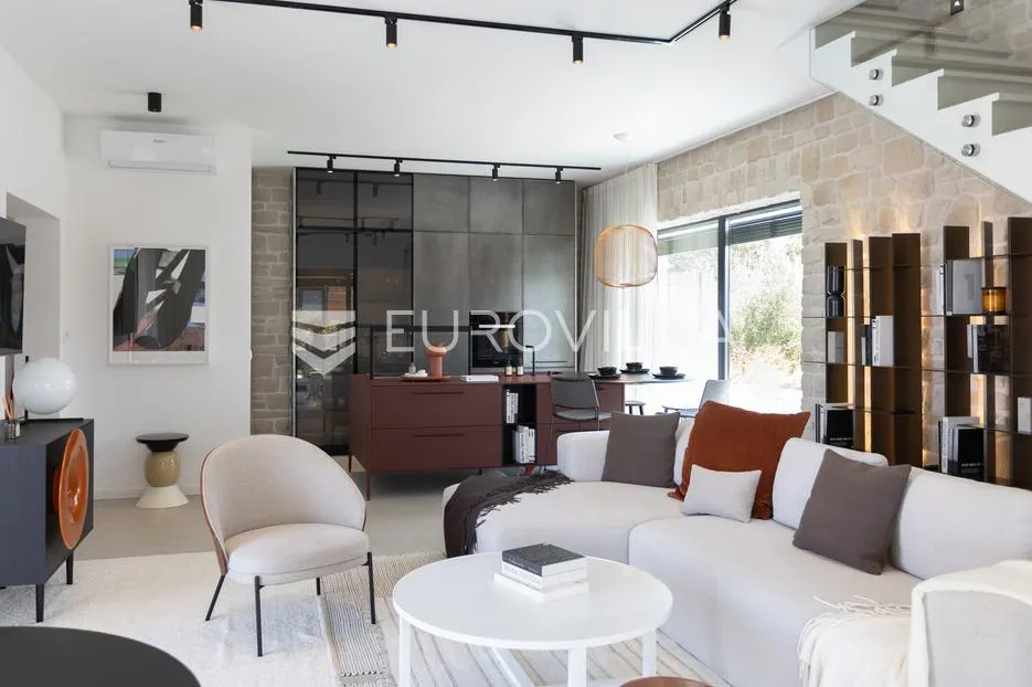 istra, poreč, gedići prekrasna moderna kamena vila 165 m² s bazenom - slika 21