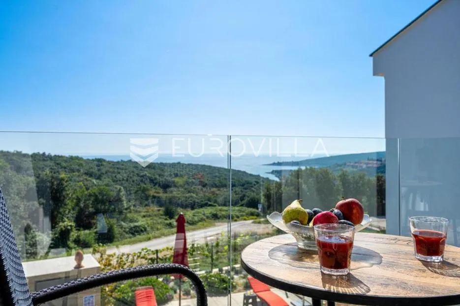 istra, duga uvala, vila s bazenom i pogledom na more - slika 40