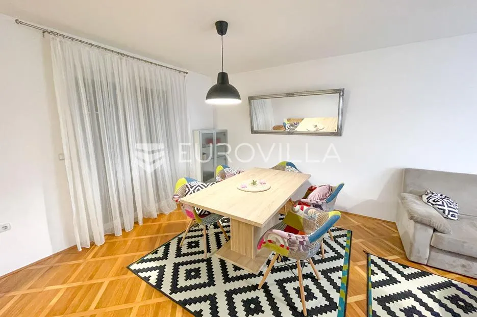 osijek gornji grad, prostran trosoban stan za najam 72,37 m², s privatnim parkirnim mjestom - slika 4