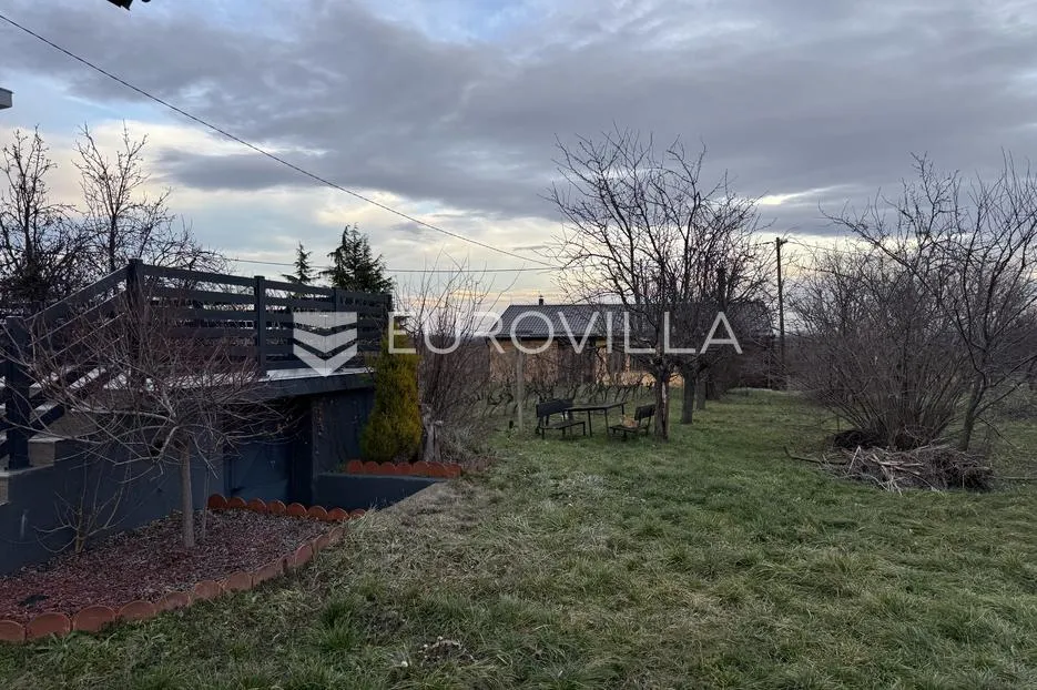 mandićevac, prekrasna vikendica 115 m² sa vinogradom i voćnjakom - slika 39