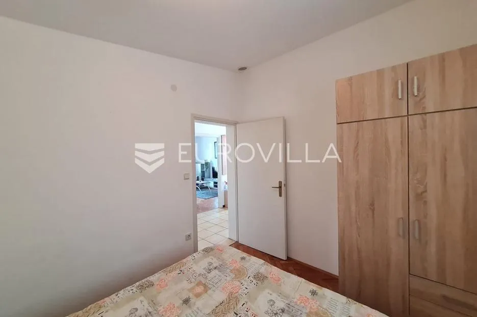 vir, samostojeća kuća, 130 m od plaže s dva odvojena apartmana - slika 45
