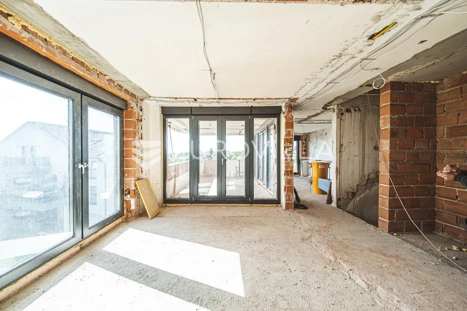 zagreb, gornji bukovac, rohbau zgrada s dva stana 400 m2 s 434 m2 okućnice, građevinska dozvola - slika 7