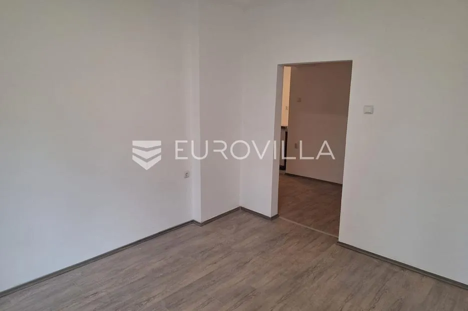 karlovac, švarča, stan 50 m², novouređen, na odličnoj lokaciji - slika 4
