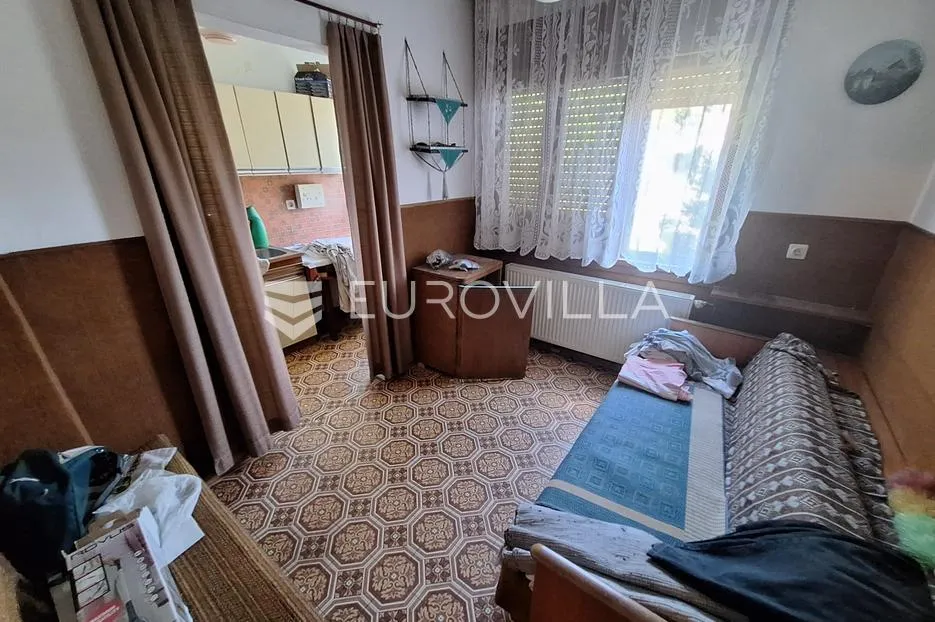 karlovac, stative, kuća 270 m², 40 m do rijeke dobre - slika 5