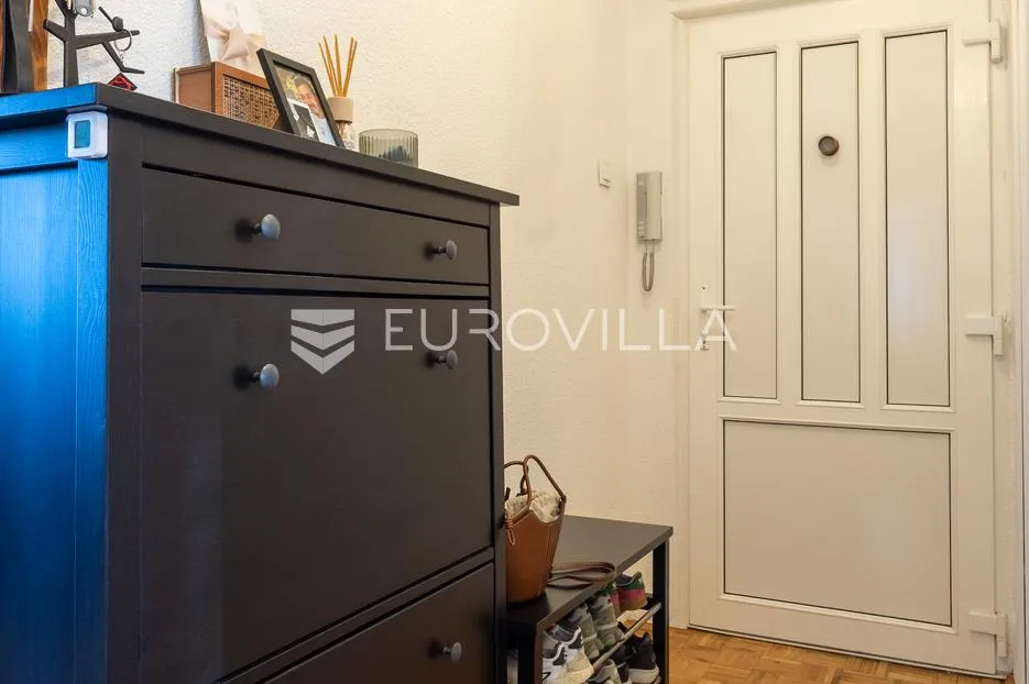 slavonski brod, centar trosoban stan 73 m² - slika 10