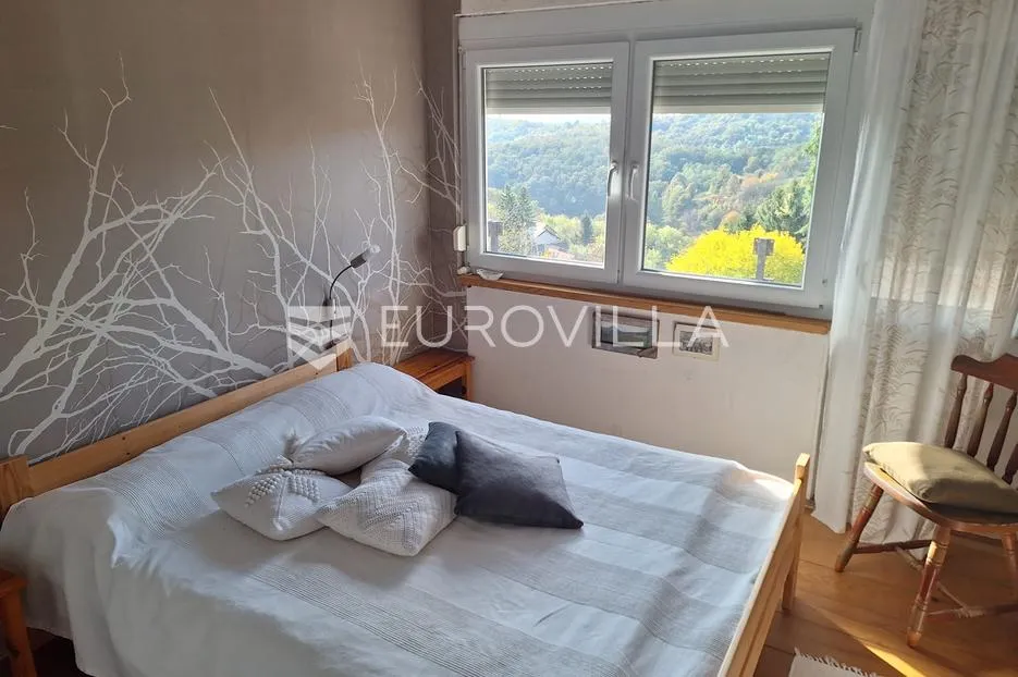 krašić, kuća 230 m2, 7215 m2 zemljišta - slika 6