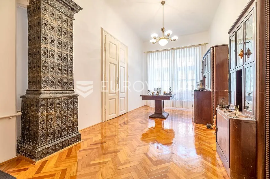 zagreb, ilica, uređen dvosoban stan 130 m2 - slika 2