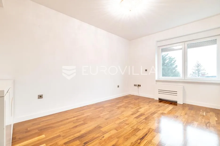 zagreb, šestine, prekrasna obiteljska villa s bazenom na idealnoj lokaciji - slika 9