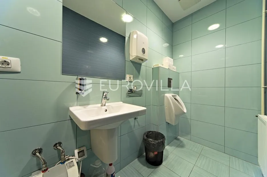 osijek, centar, uređen poslovni ured za najam, 374 m², novogradnja - slika 20