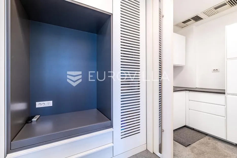 zagreb, radnička, poslovni prostor 147 m² na 1. katu stambeno poslovne zgrade - slika 7