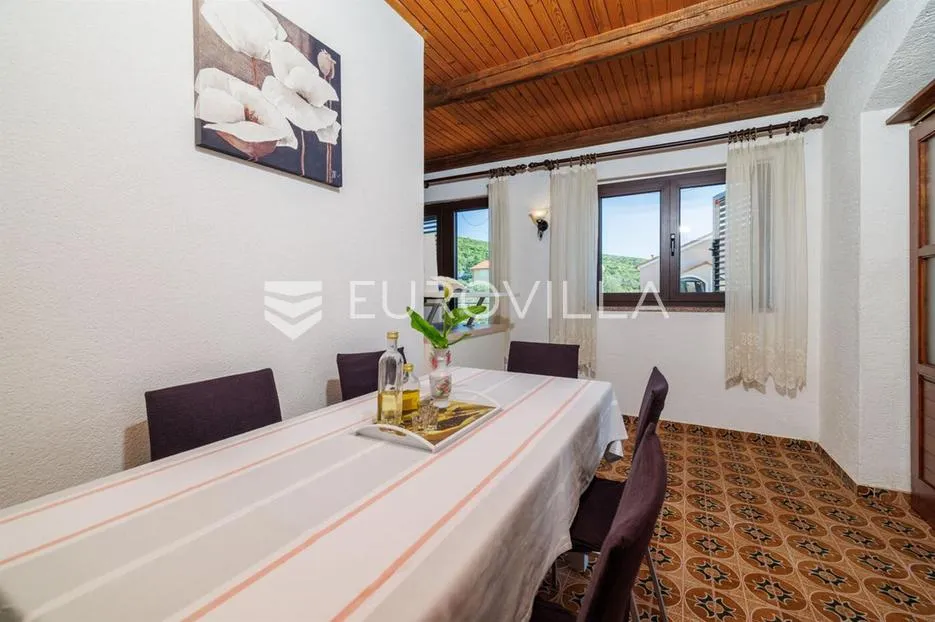 krk, punat, samostojeća kuća s dva apartmana po 100 m², studio apartman, bazen, garaža, sauna - slika 38