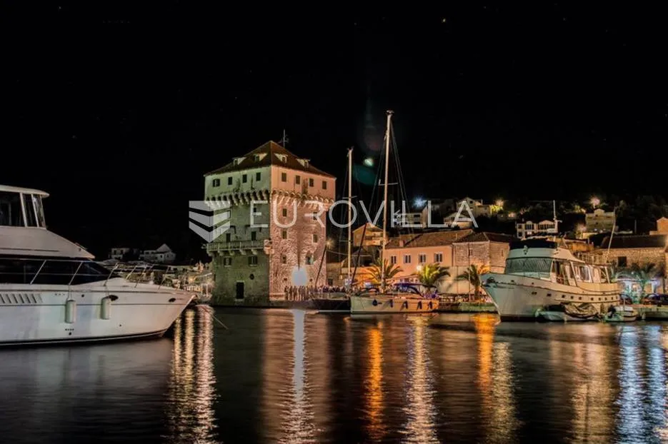 okolica trogira, marina, građevinsko zemljište 529m2 - slika 2