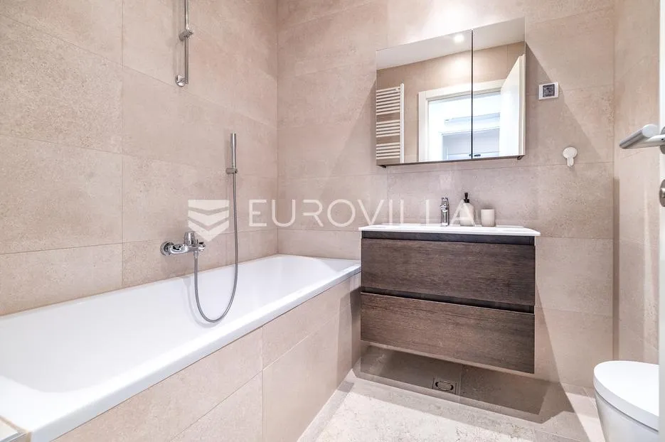 zagreb, heinzelova vmd, trosoban stan, prvi najam, 81 m², parking, spremište - slika 9