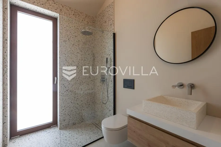 istra, vabriga, vila s pogledom na more i masline - slika 36
