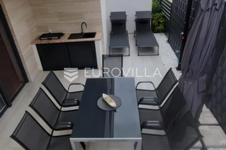 vir, atraktivan dvoetažni apartman s 3 spavaće sobe i pogledom na more - slika 72