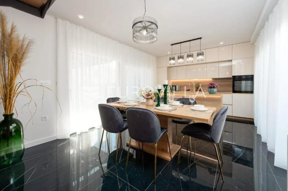 zadar, privlaka luksuzna dizajnerska vila s bazenom neto korisne površine 134,83 m² - slika 17