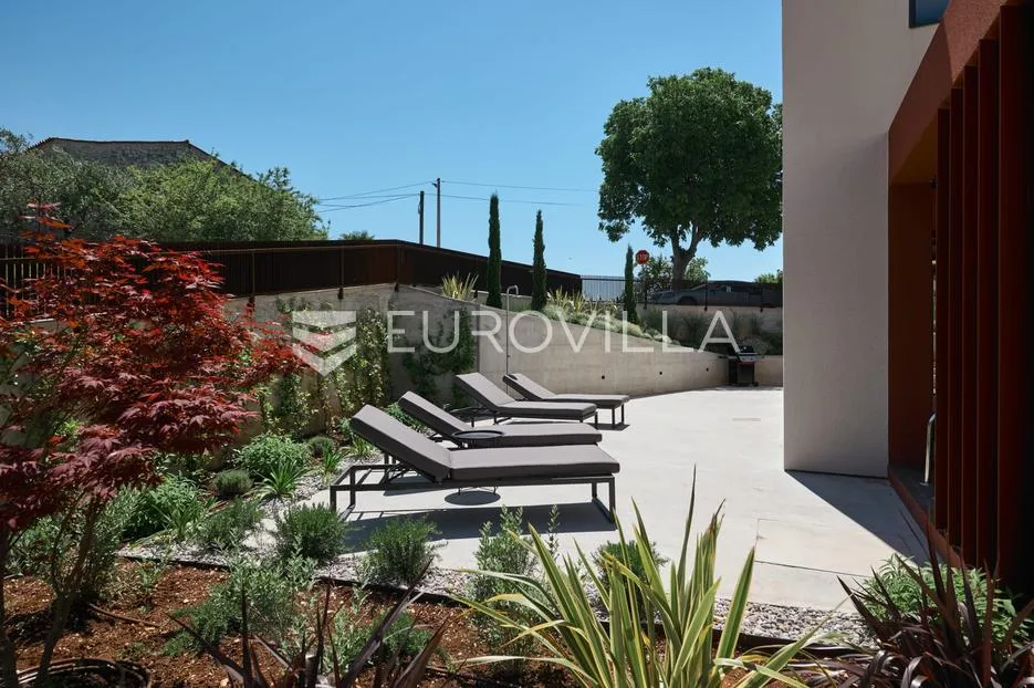 istra, poreč, moderna kuća s bazenom - slika 23