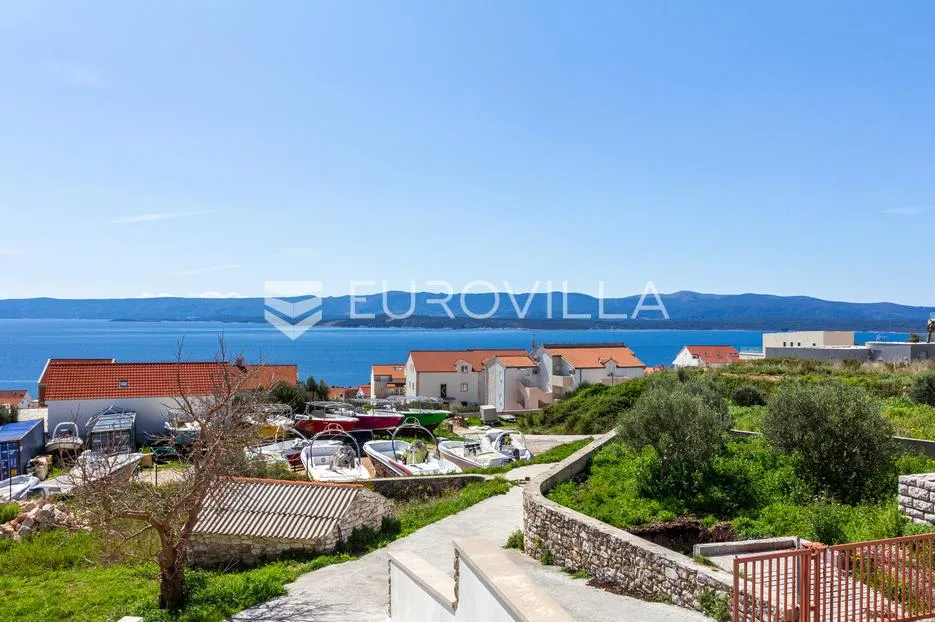 brač, bol, trosoban stan u manjoj zgradi s pogledom na more - slika 3