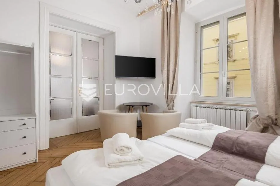 rijeka, centar, dva luksuzna studio apartmana u strogom centru - slika 7