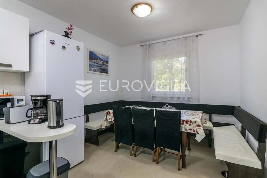 istra, pula, kuća s bazenom, teretanom i solarnim sustavom - slika 19