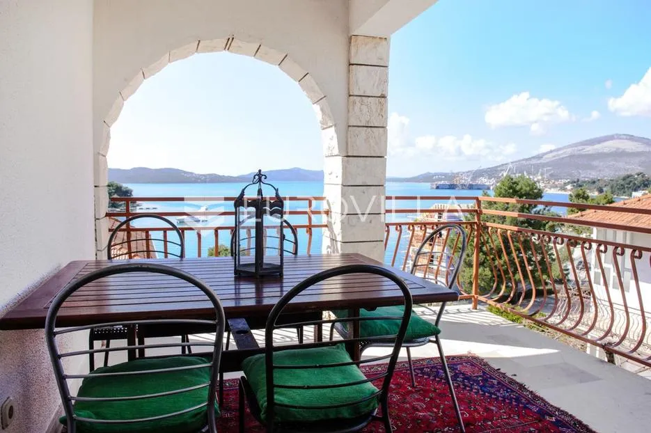 trogir, čiovo, kuća u drugom redu od mora - slika 12