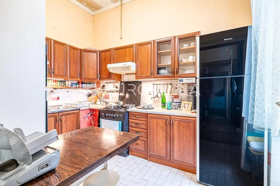 zagreb, zrinjevac, dvoiposoban stan 88 m² - slika 4
