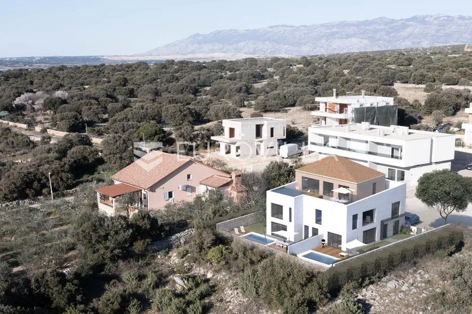 pag, mandre, jednosoban stan neto korisne površine od 67,10 m² s vrtom i bazenom - slika 2