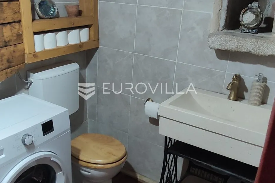 hvar, gdinj, kompletno renovirana kamena kuća u nizu - slika 11