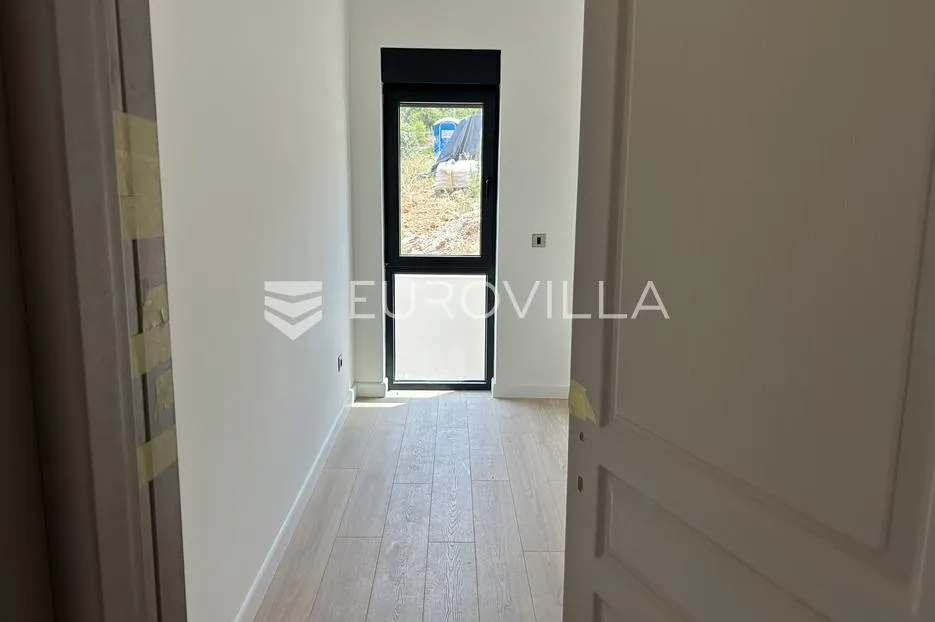 hvar, jelsa, dvosobni apartman u prizemlju - slika 3