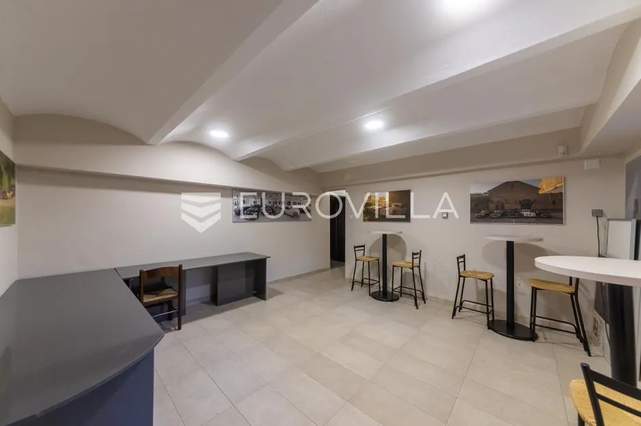 osijek, centar, zakup, opremljena poslovna zgrada prizemlje 650 m² - slika 17