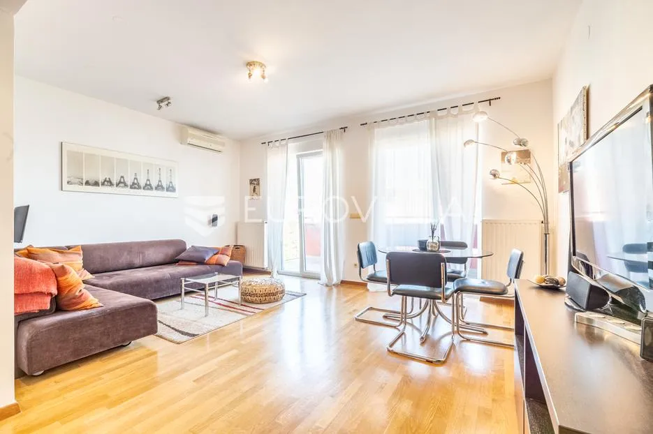 zagreb, maksimir, moderno uređen dvosoban stan s garažom neto površine 74 m² - slika 3