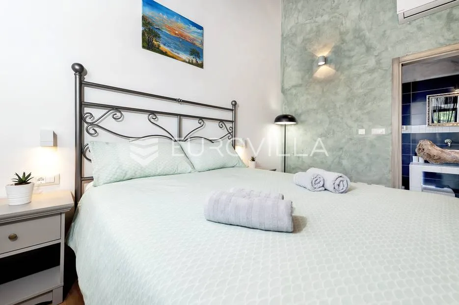 rovinj, šira okolica rovinja posebna samostojeća kuca 200 m² - slika 41