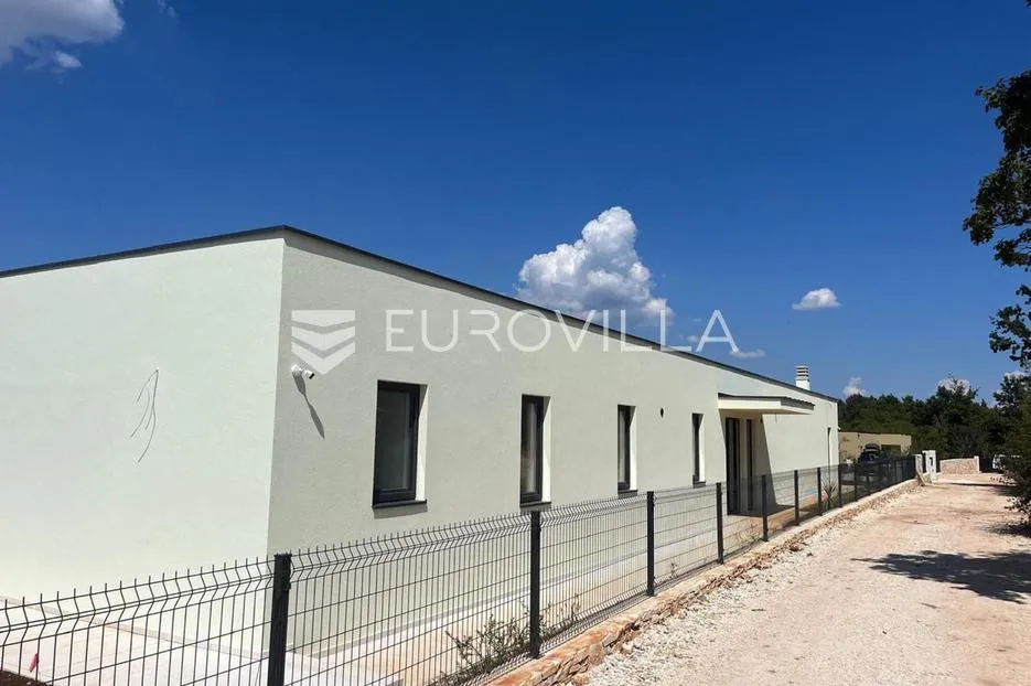 istra, svetvinčenat, moderna prizemnica sa bazenom - slika 14