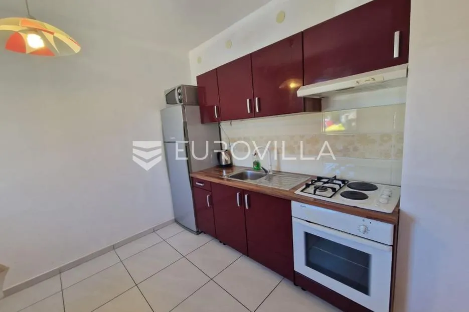 vir, prostrani apartman u prizemlju s terasom i privatnim vrtom - slika 5