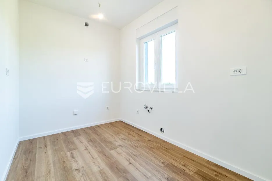 velika gorica, novogradnja, poslovni prostor, ured, 4 parking mjesta, 90 m² - slika 8